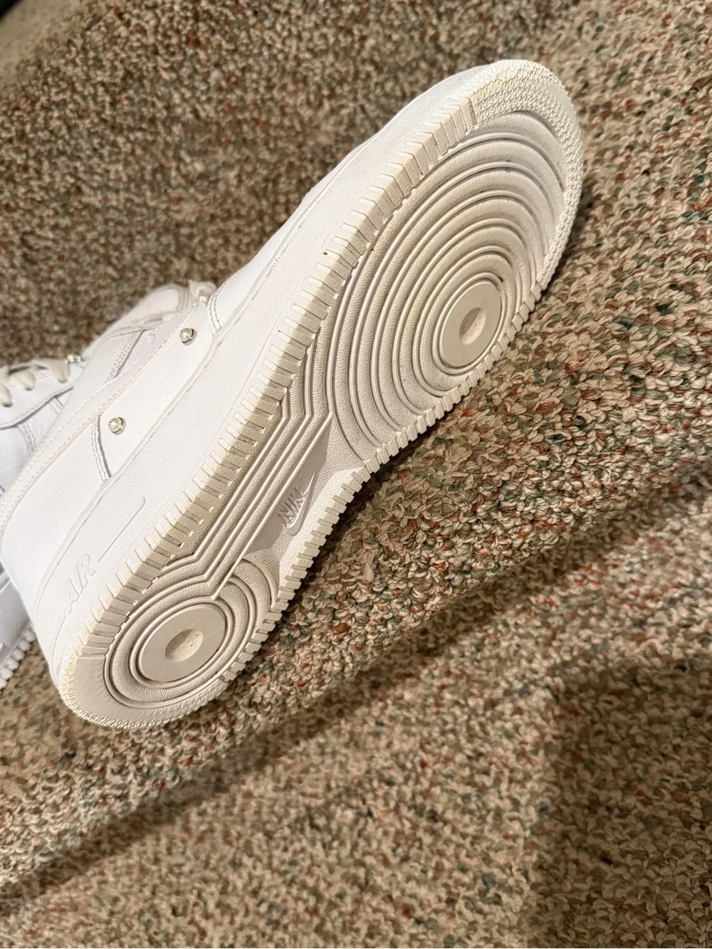 Nike White Low-Top Leather Sneakers with Swoosh
